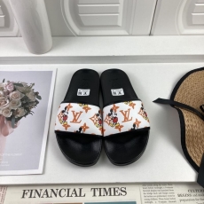 Louis Vuitton Slippers